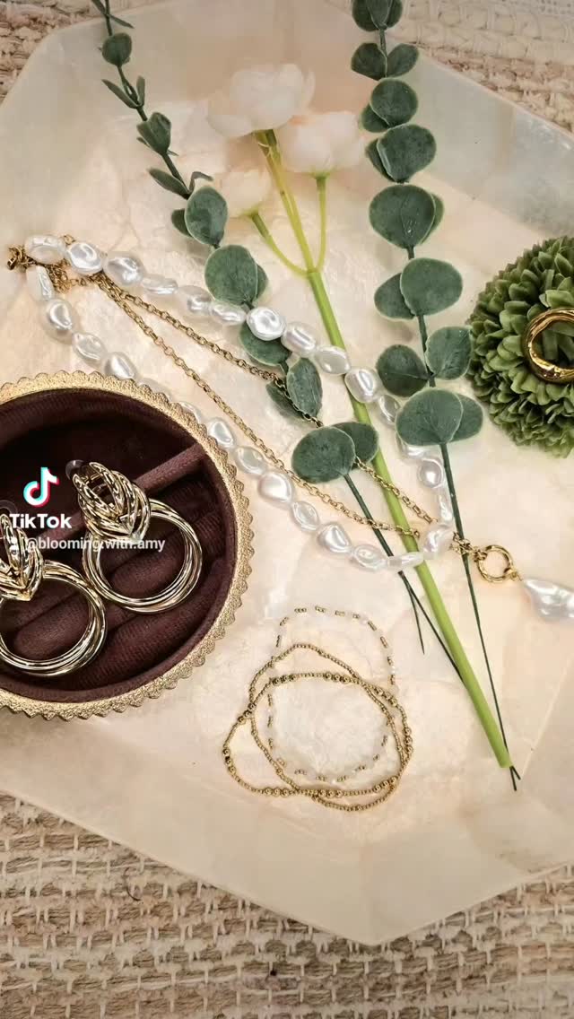 Most people only see the sparkly things. They don't see: community, support, training, and mentorship. If you have been quietly watching what I do, this is for you. jBloom is more than just jewelry.

#permanentjewelry #permanentjewelrybusiness #permanentjewelrytraining #permanentjewelrymentor #jewelry
