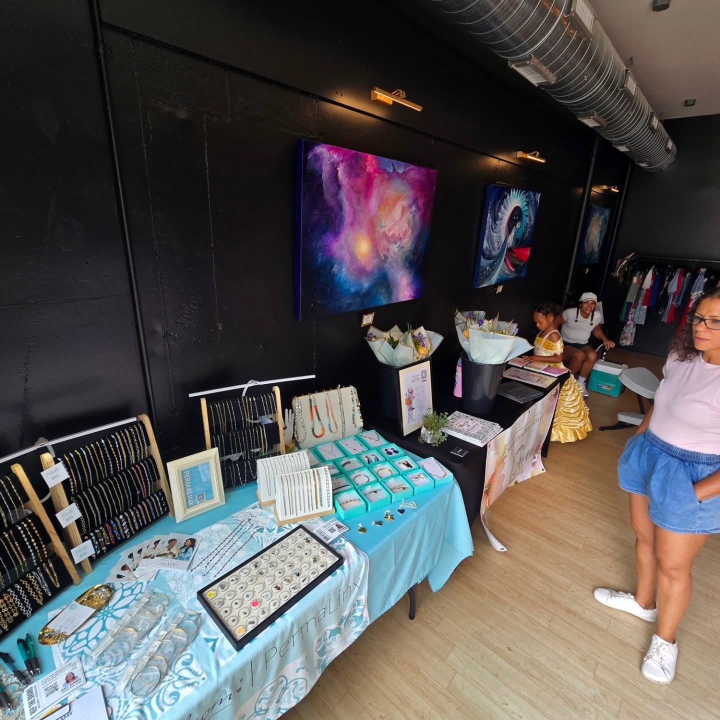 We are underway at the Root and Rise Popup Boutique. We have jewelry, candles, flowers, clothing, tarot readings, chair massages, dirty soda, BBQ, and more! AND... SalonTurbo is open so you can shop those vendors too!